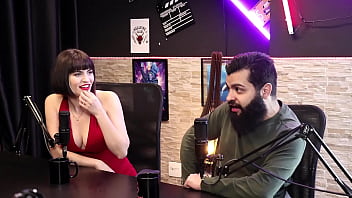 Gostosa Queria Dá A Buceta Após Ser Traída No Relacionamento Tóxico Monogâmico - Lady Snow E Lord Kenobi free video