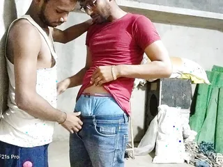 Indian Students College Boy And Teacher Boy Fucking Movie In Poor Room - Desi Gay Movie