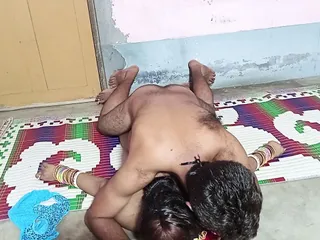 Pados Ki Nav Naveli Bhbahi Ko Patakar Ulta Kar Chudayi Kiya free video